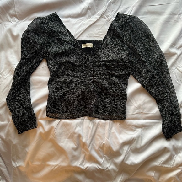 Abercrombie & Fitch Tops - Abercrombie & Fitch Black Ruched Blouse